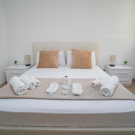 Bed and Breakfast Whitehouse à Lecce Extérieur photo