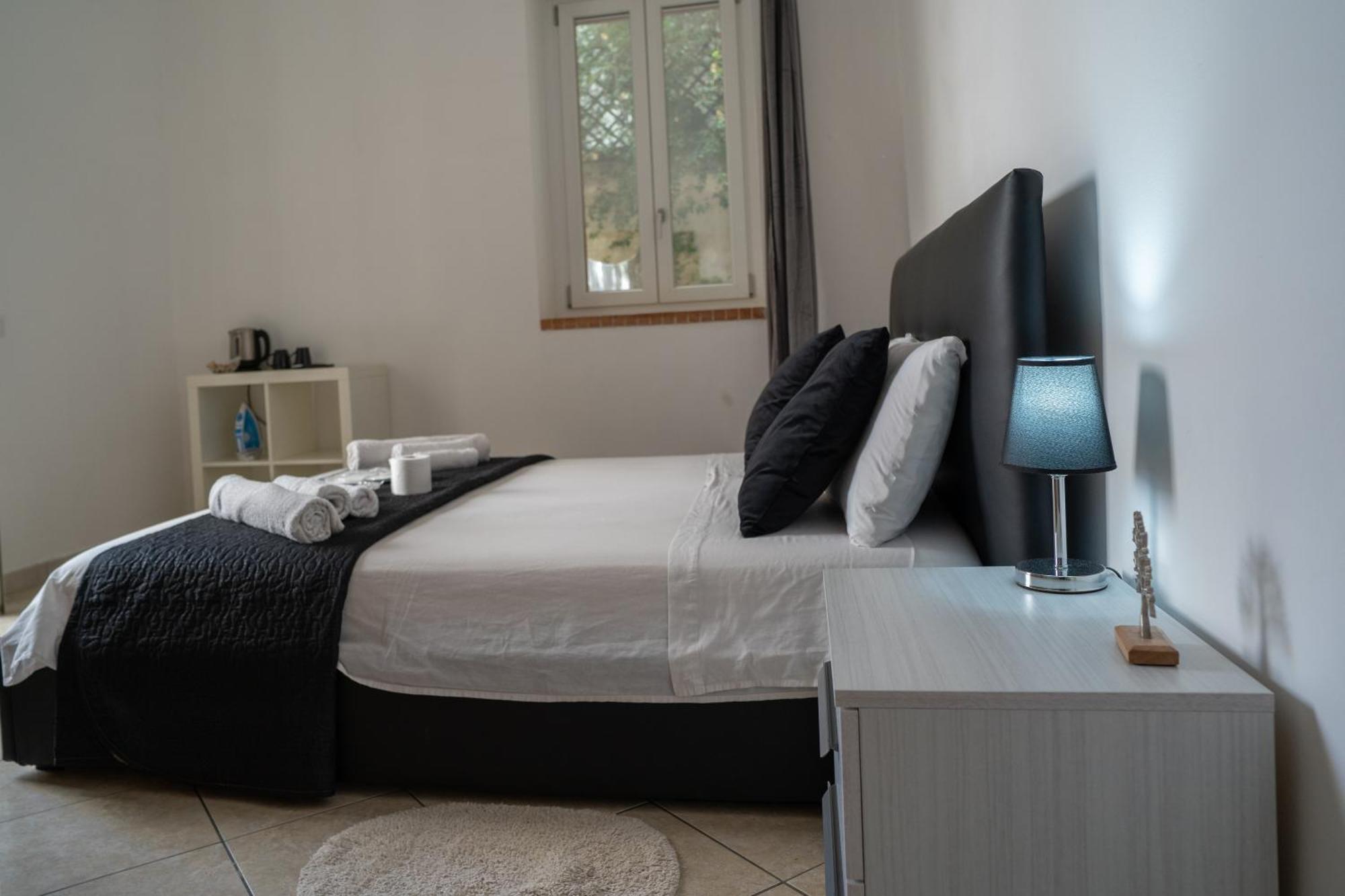 Bed and Breakfast Whitehouse à Lecce Extérieur photo